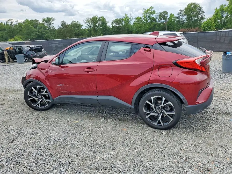 2019 TOYOTA C-HR XLE  