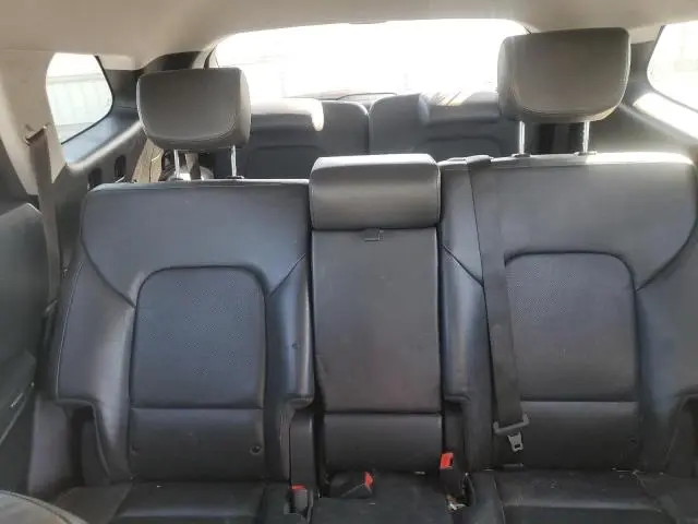 2017 HYUNDAI SANTA FE SE  