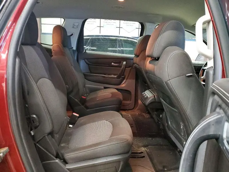 2016 CHEVROLET TRAVERSE LT  