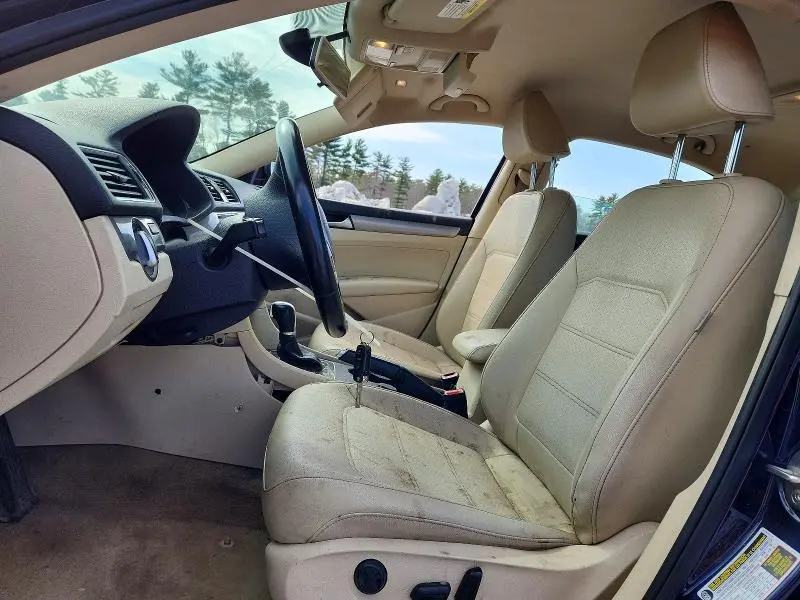 2015 VOLKSWAGEN PASSAT S  