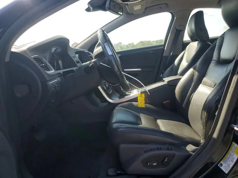 2014 VOLVO S60 T5  