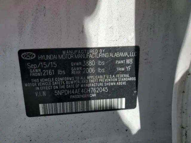 2016 HYUNDAI ELANTRA SE  