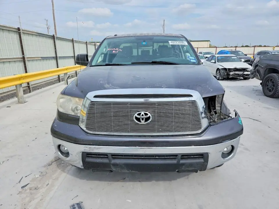 2013 TOYOTA TUNDRA GRADE  
