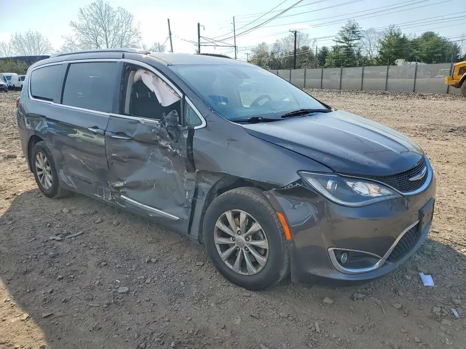 2018 CHRYSLER PACIFICA TOURING L  