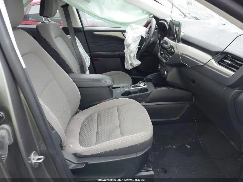 2021 FORD ESCAPE SE HYBRID