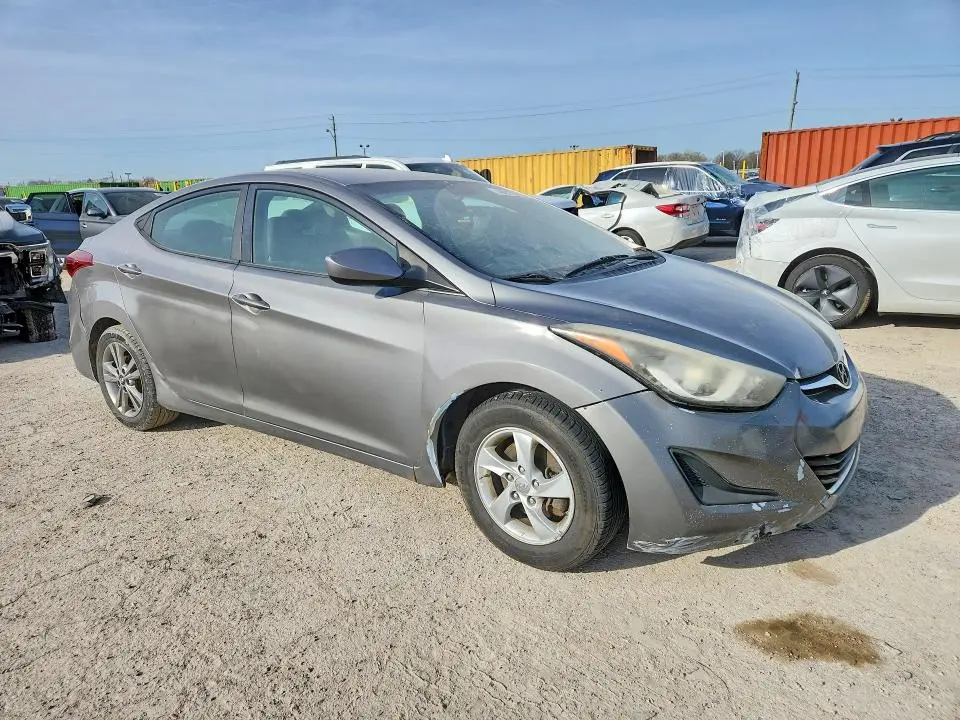 2014 HYUNDAI ELANTRA SE  