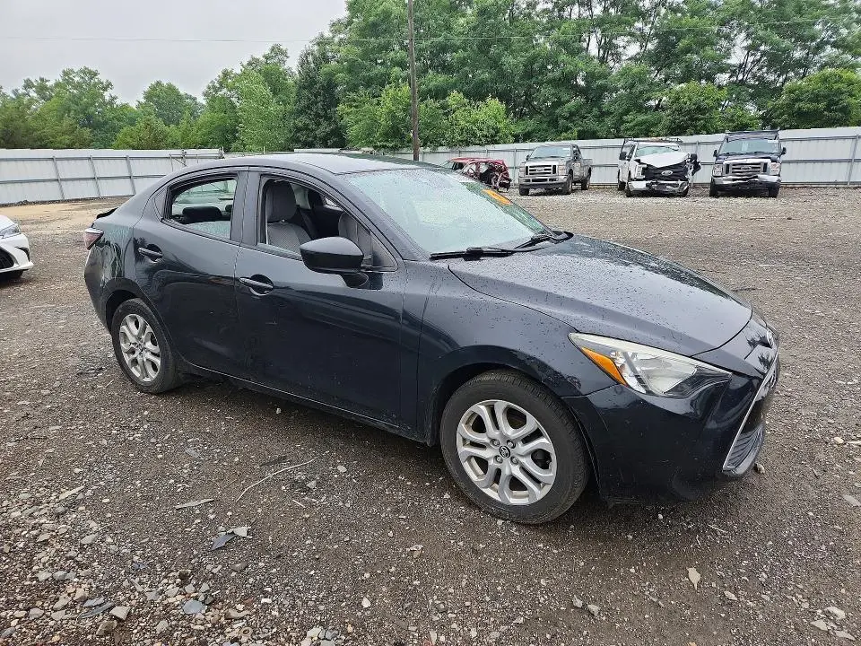 2017 TOYOTA YARIS IA BASE  