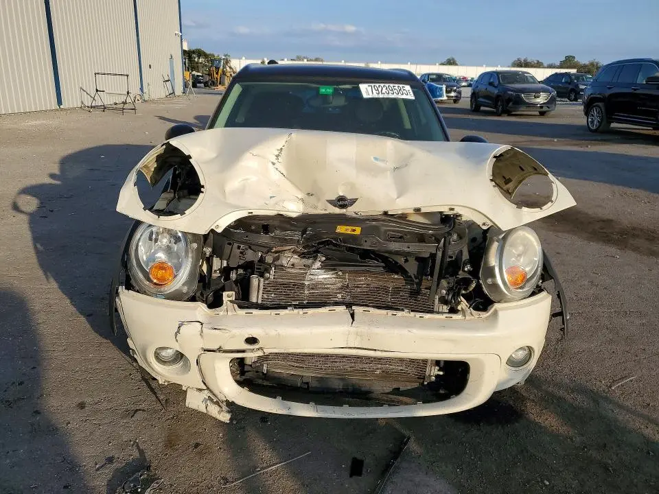 2013 MINI COOPER CLUBMAN  