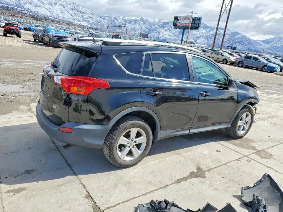 2013 TOYOTA RAV4 XLE  