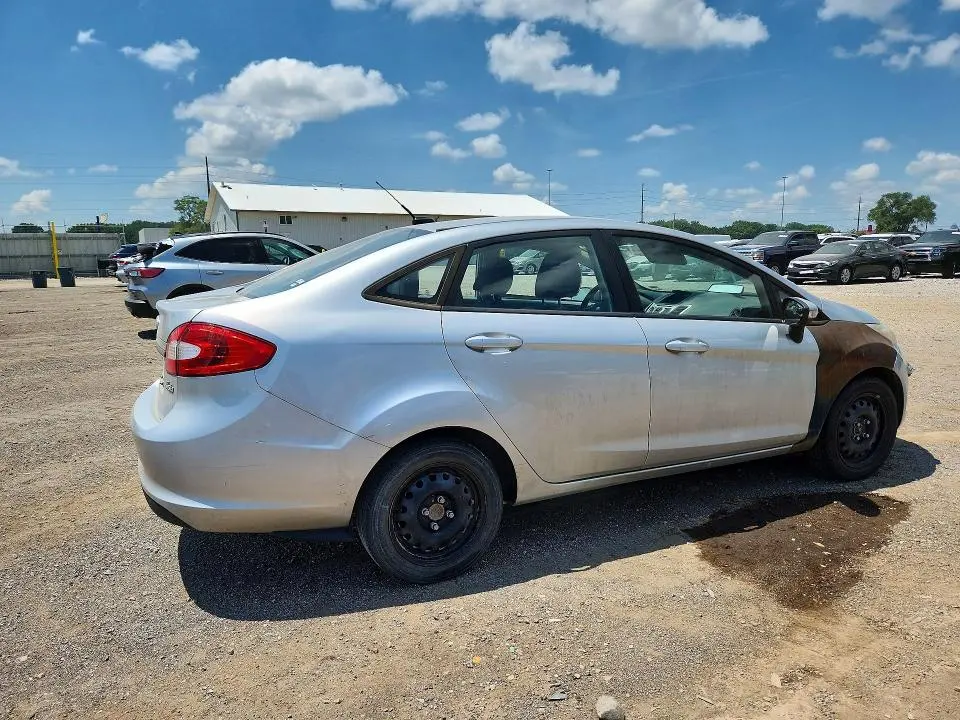 2013 FORD FIESTA SE  