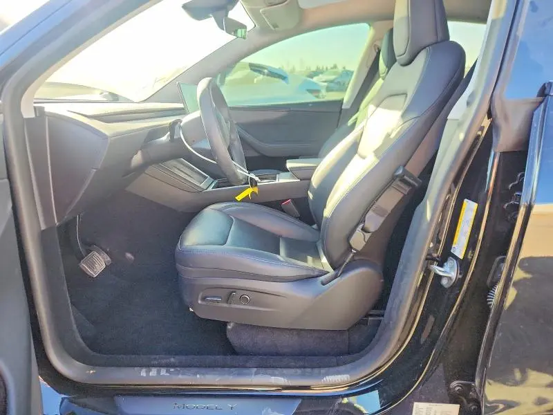 2026 TESLA MODEL Y   