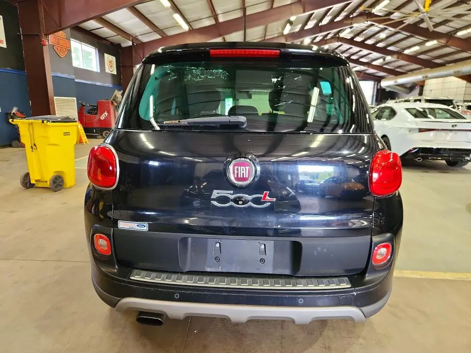 2014 FIAT 500L TREKKING  