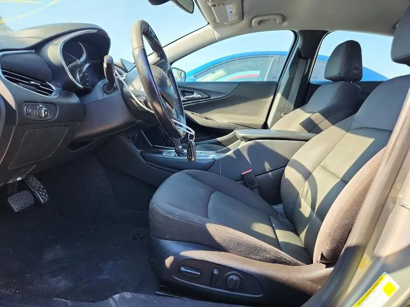 2017 CHEVROLET MALIBU LT  
