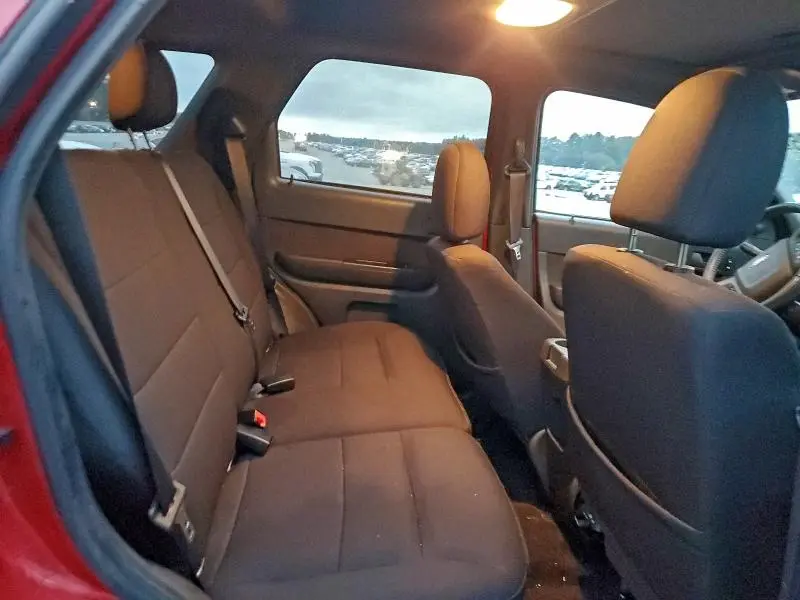 2010 FORD ESCAPE XLT  