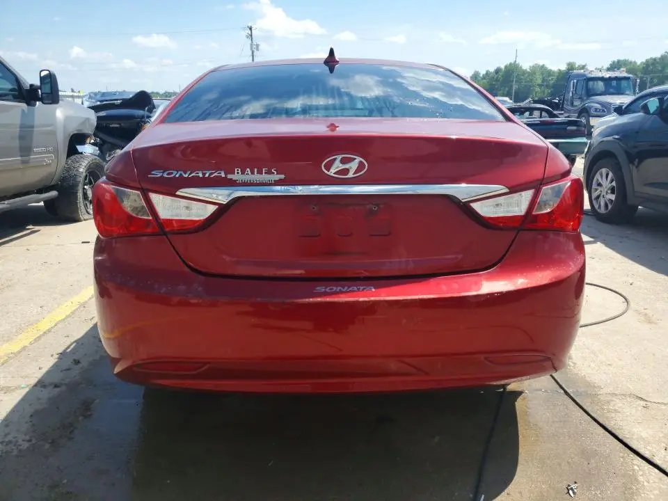 2011 HYUNDAI SONATA GLS  