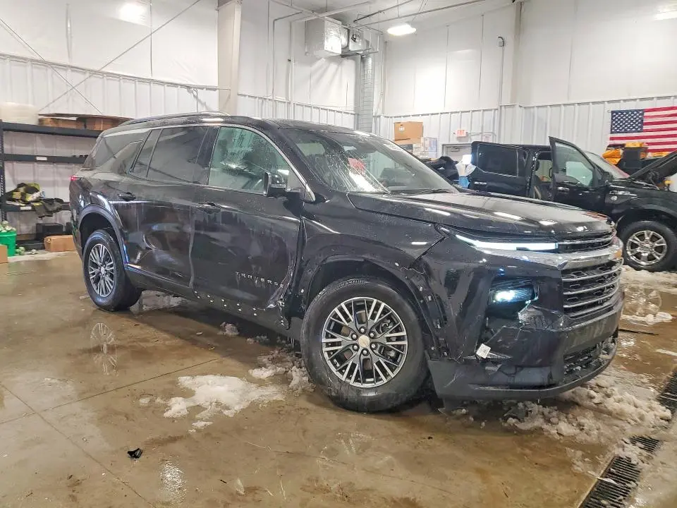 2024 CHEVROLET TRAVERSE LT  