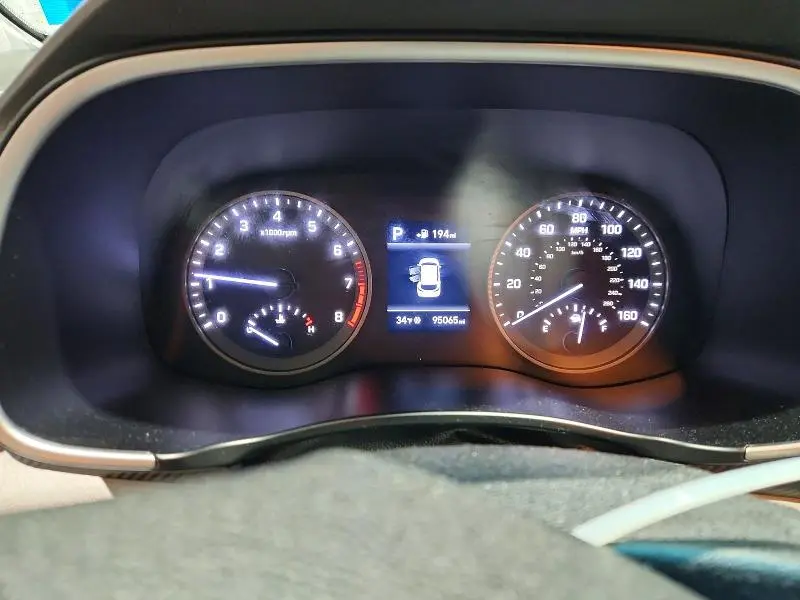 2020 HYUNDAI TUCSON SE  
