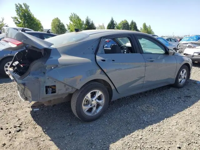 2022 HYUNDAI ELANTRA SE  