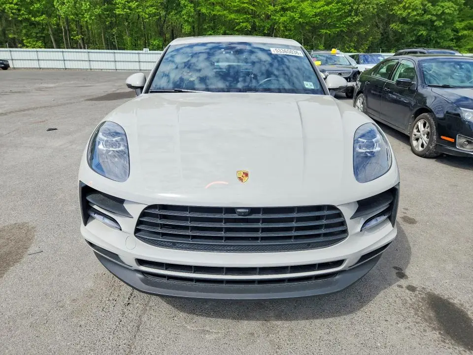 2021 PORSCHE MACAN   