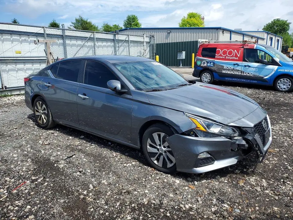 2020 NISSAN ALTIMA S  