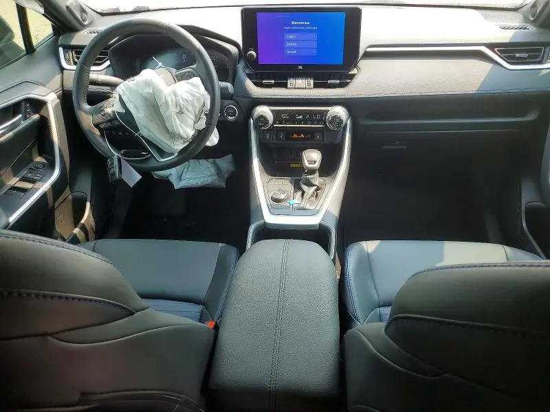 2025 TOYOTA RAV4 XSE  