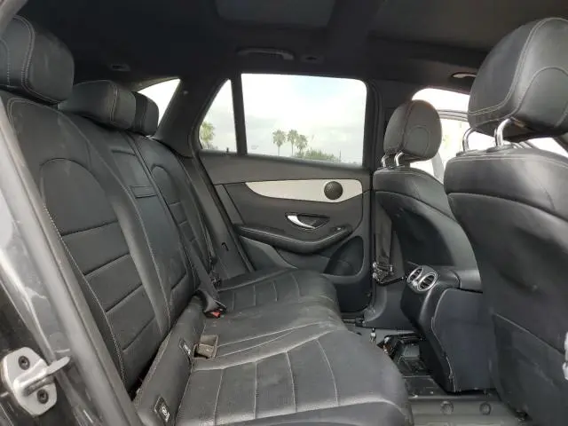 2022 MERCEDES-BENZ GLC 300  