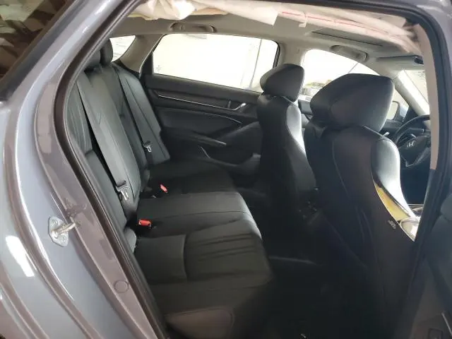 2022 HONDA ACCORD TOURING  