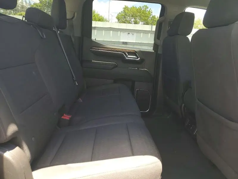 2023 CHEVROLET SILVERADO C1500 LT  