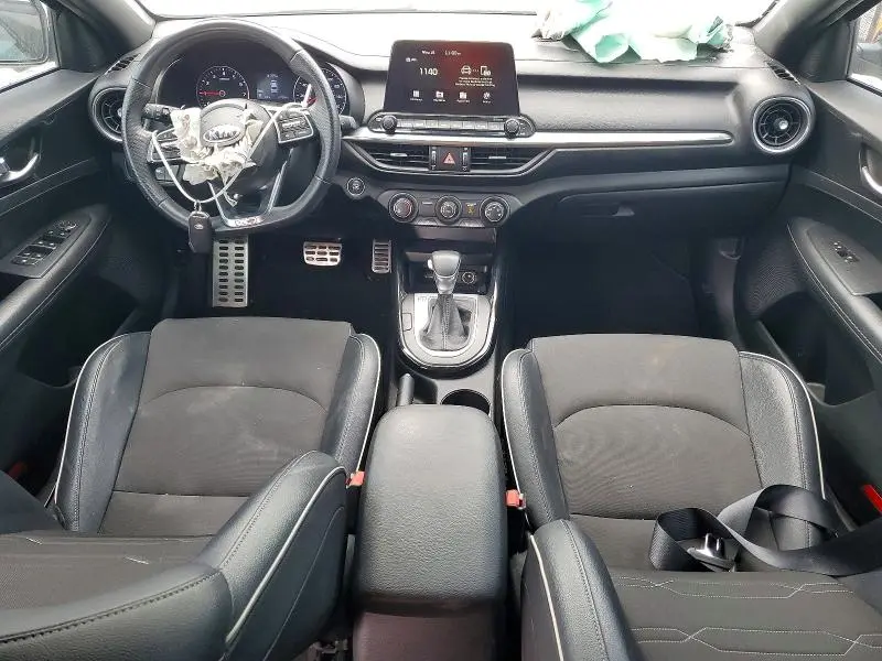 2021 KIA FORTE GT LINE  