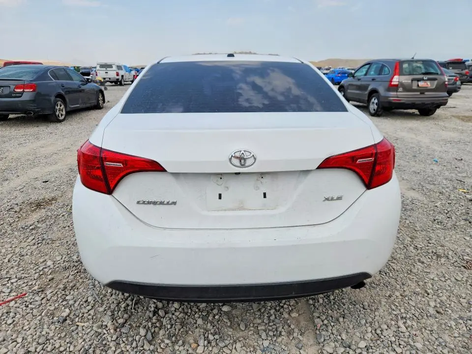 2017 TOYOTA COROLLA XLE  