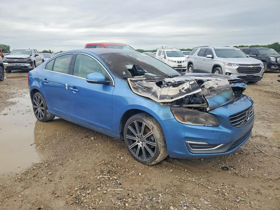 2015 VOLVO S60 PREMIER  