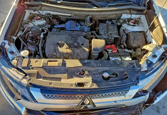 2020 MITSUBISHI OUTLANDER SE  