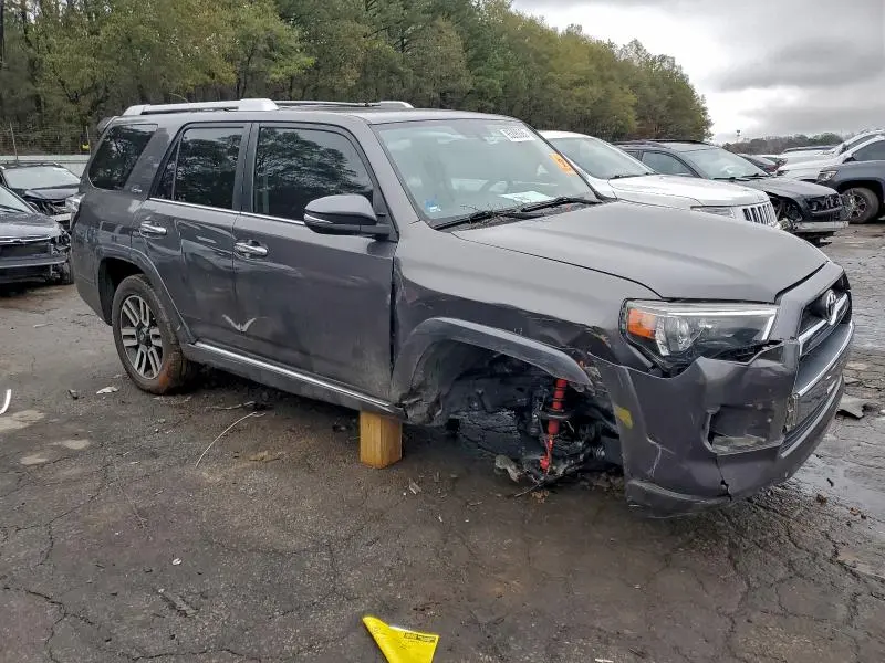 2018 TOYOTA 4RUNNER SR5/SR5 PREMIUM  