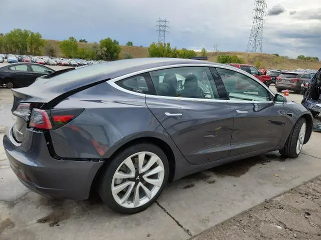2018 TESLA MODEL 3   