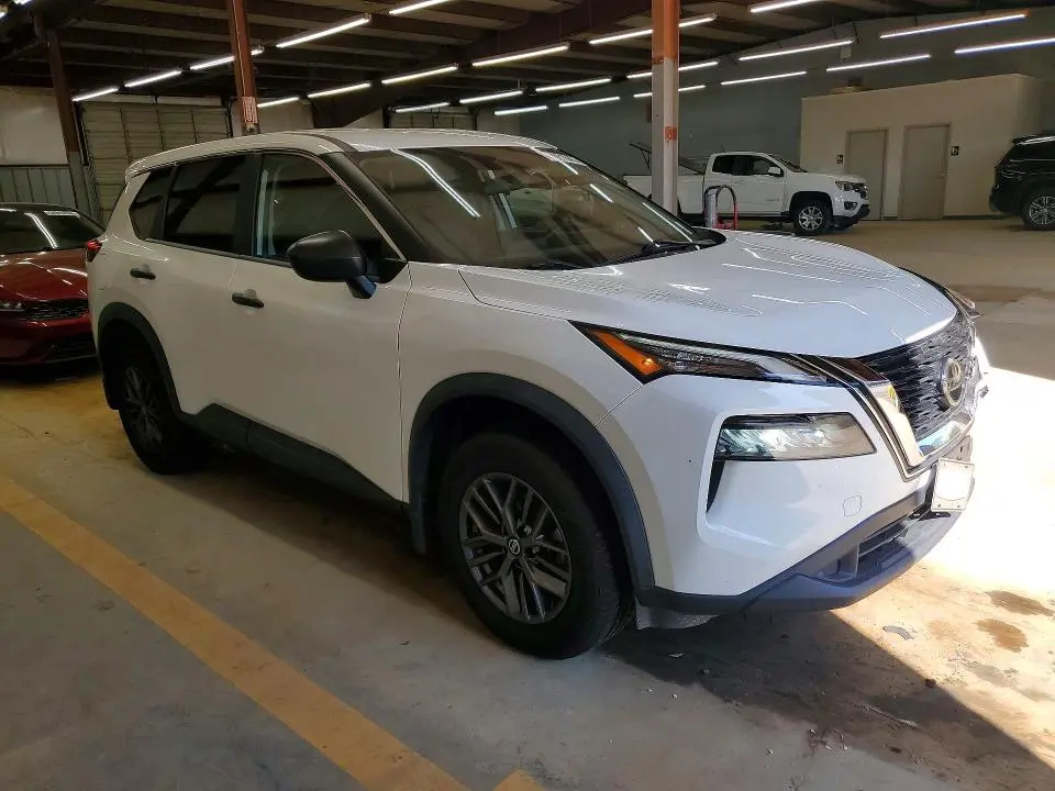 2021 NISSAN ROGUE S  