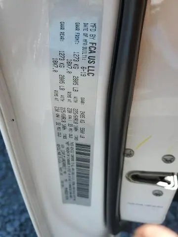 2019 JEEP CHEROKEE LATITUDE PLUS  