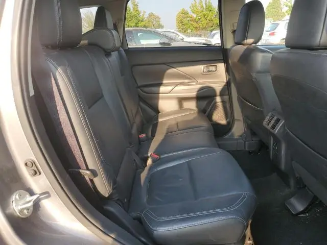 2019 MITSUBISHI OUTLANDER SE  