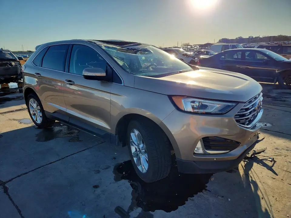 2021 FORD EDGE TITANIUM  