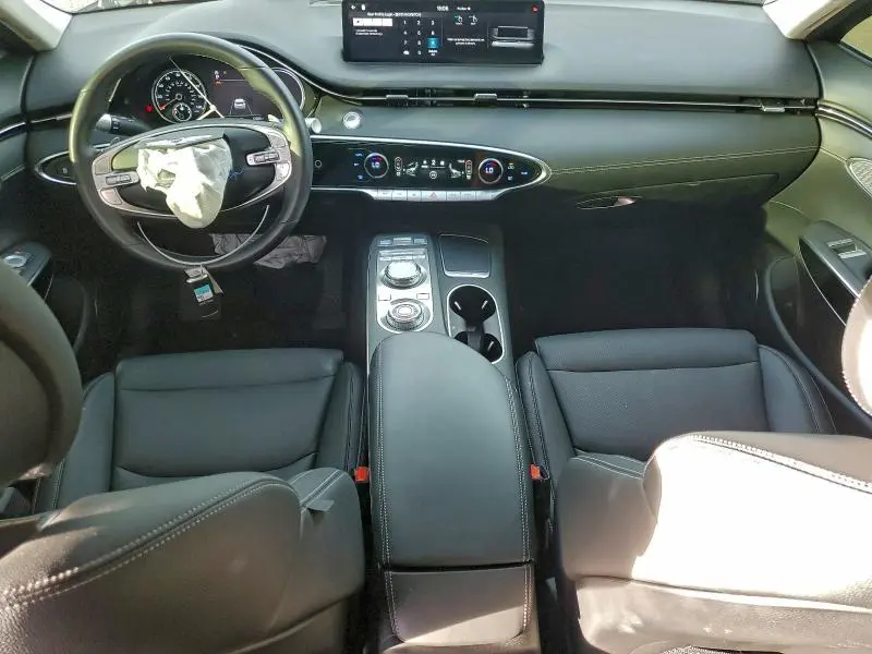 2025 GENESIS GV70 BASE  