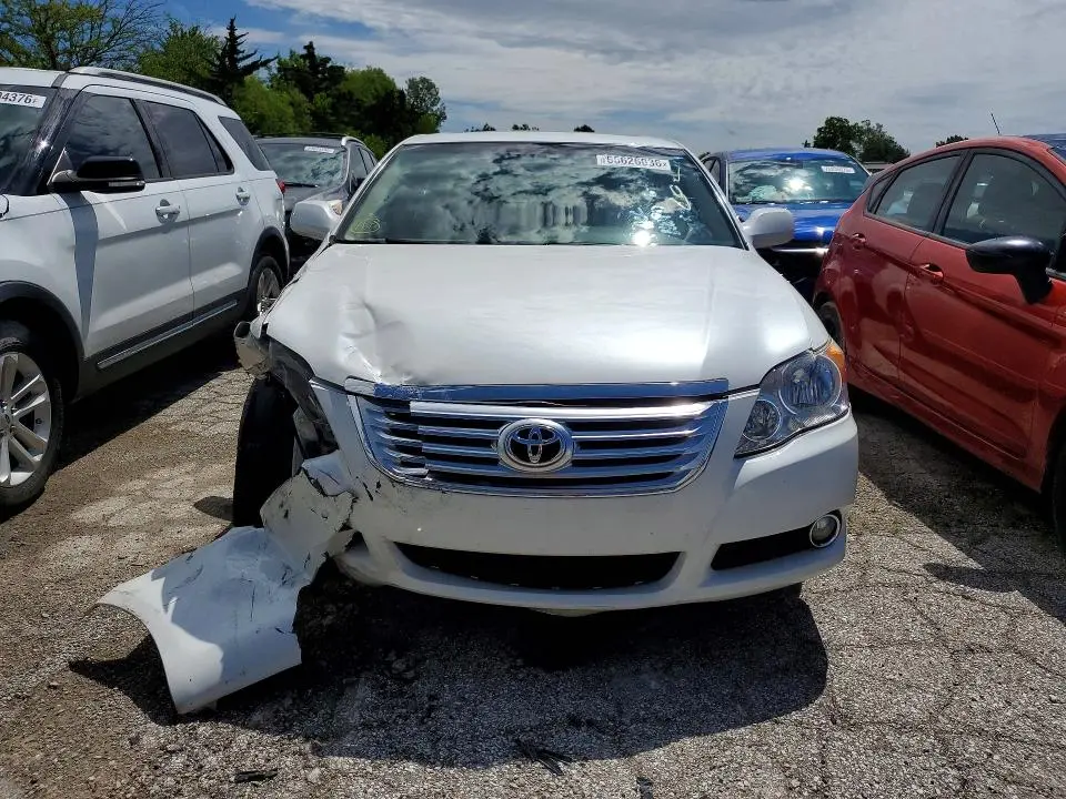 2010 TOYOTA AVALON LIMITED  