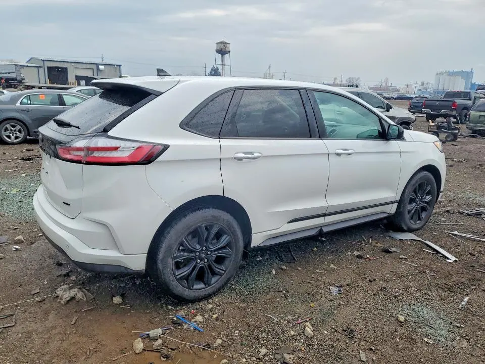 2024 FORD EDGE SE  