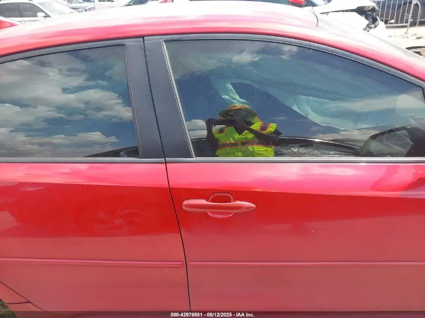 2020 TOYOTA COROLLA HYBRID LE