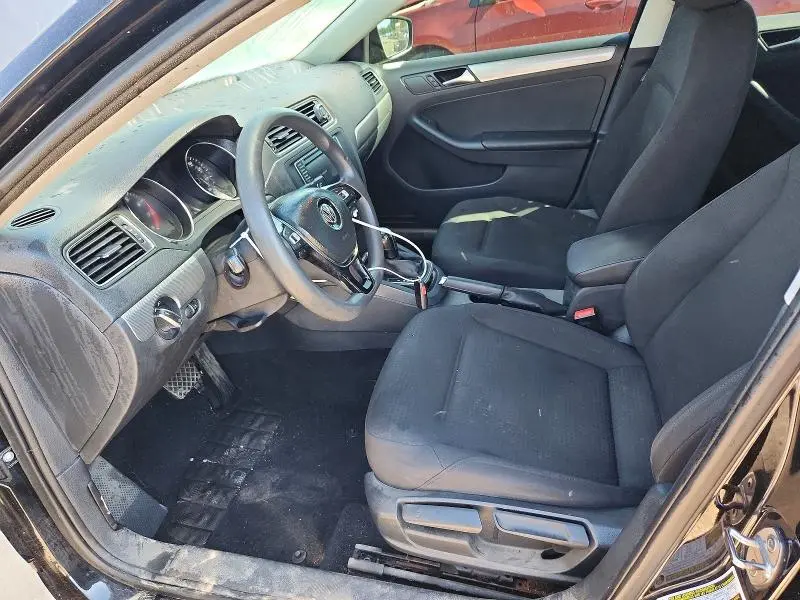2016 VOLKSWAGEN JETTA SE  