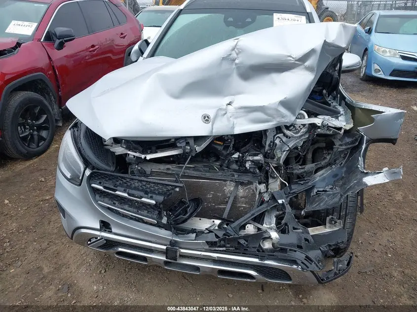 2020 MERCEDES-BENZ GLC 300  