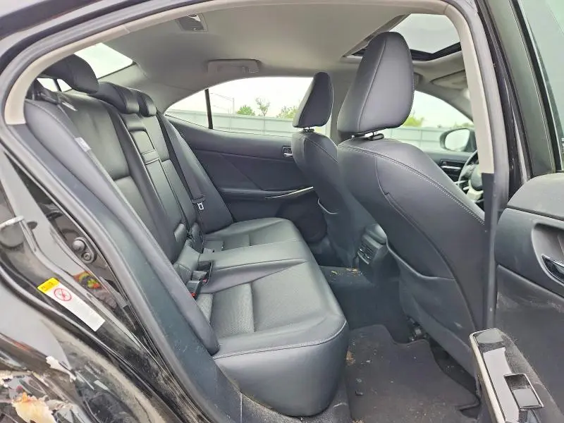 2016 LEXUS IS 300  