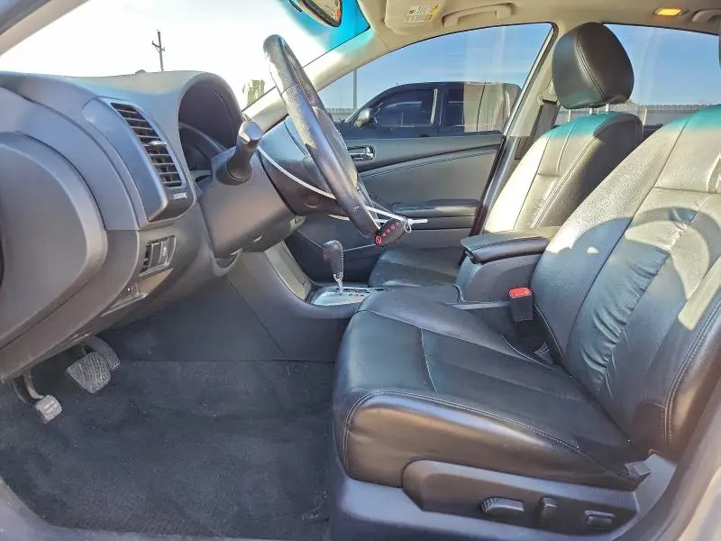 2011 NISSAN ALTIMA BASE  