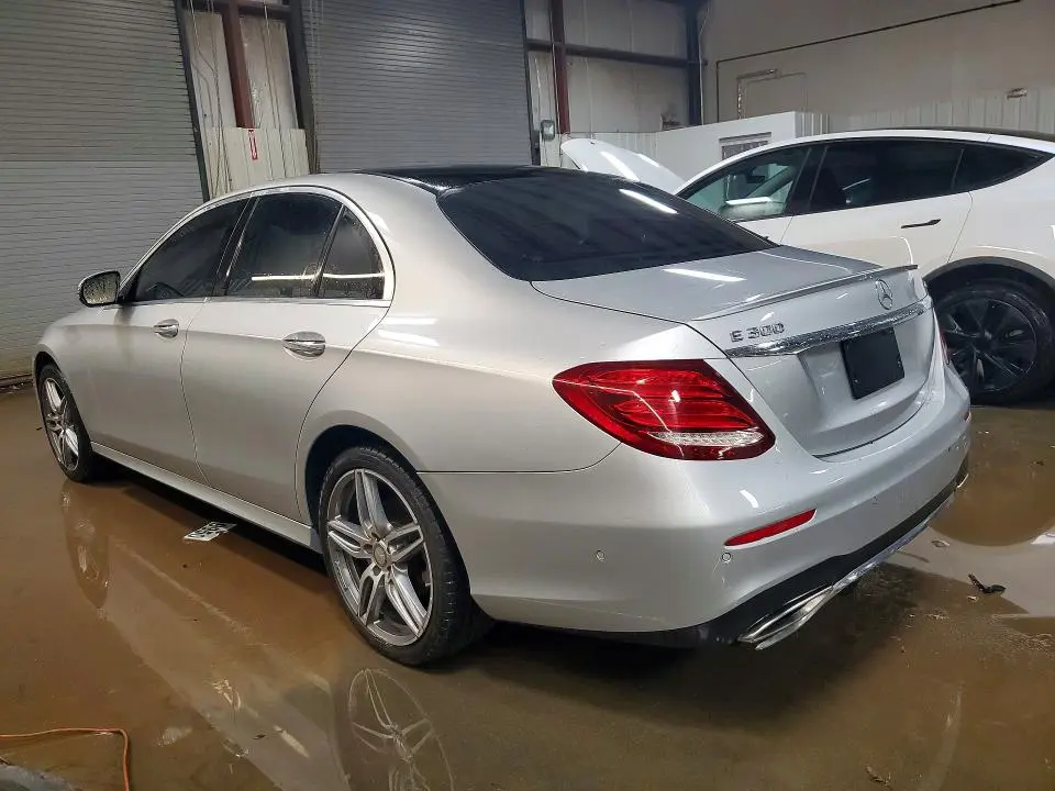 2018 MERCEDES-BENZ E 300  