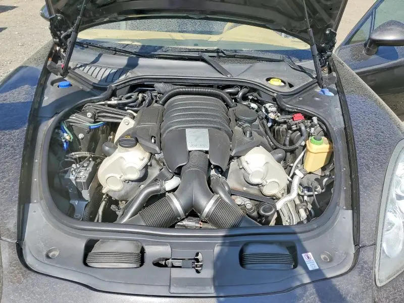 2012 PORSCHE PANAMERA 2  