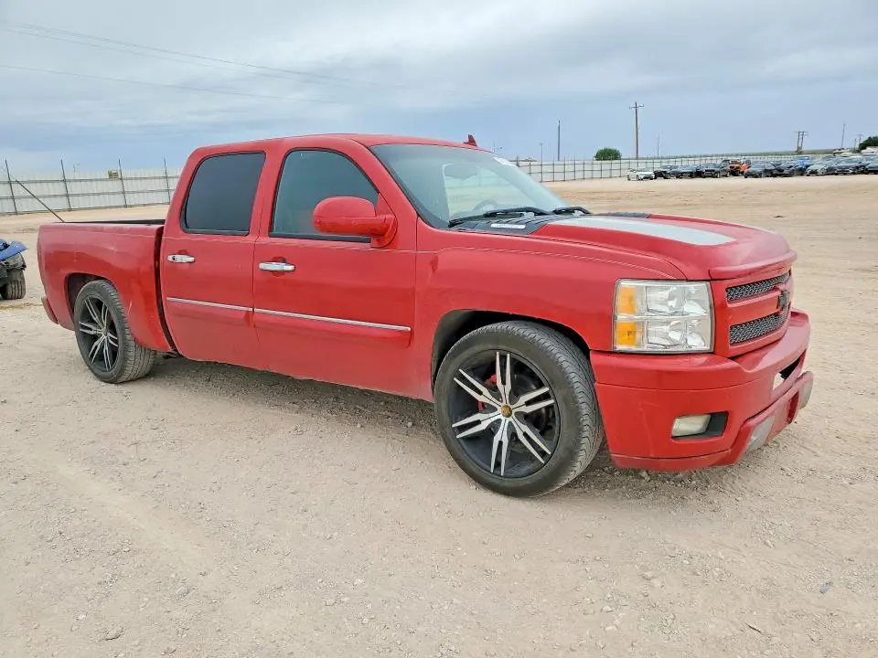 2011 CHEVROLET SILVERADO C1500 LT  
