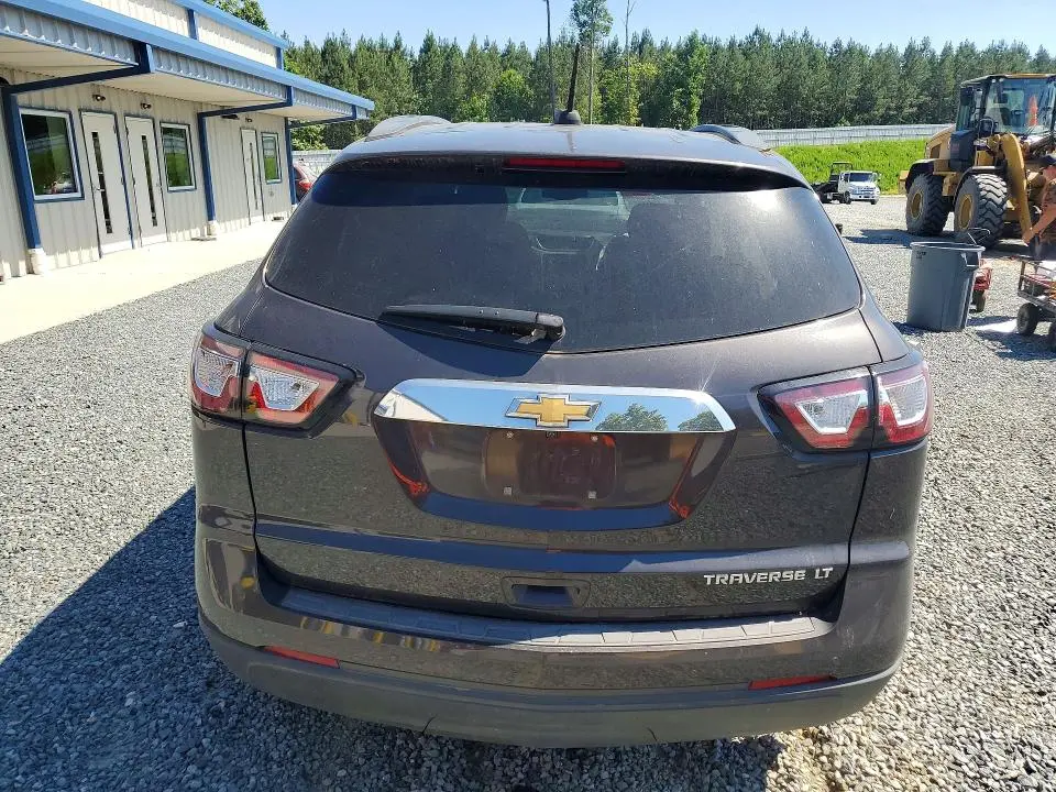 2016 CHEVROLET TRAVERSE LT  
